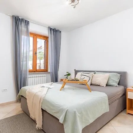 Vikendica Gorgeous In With Wifi *